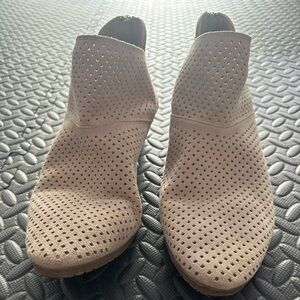Kenneth Cole booties